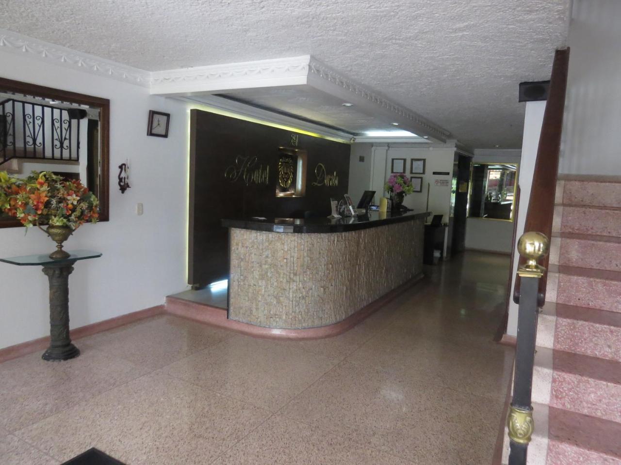 León Dorado Hotel 4*